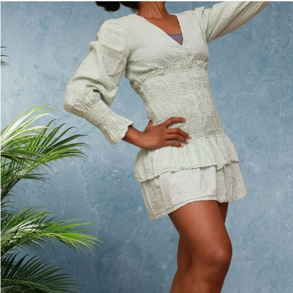 Gingham print tiered ruffle hem mini dress- size 6 - Picture 2 of 5